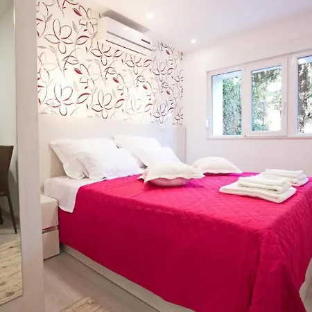 ゲストハウス Laurea スプリト