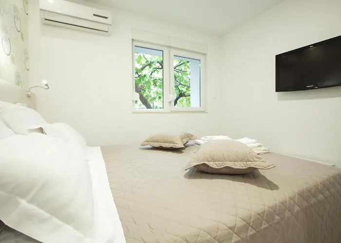 Πανσιόν Laurea 3*