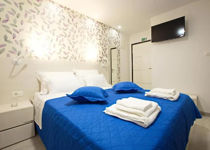 ゲストハウス Laurea